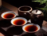 普洱生茶是當年的好還是陳年的好？
